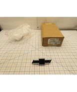 GM 84293092 Emblem Small Front Grill Black Bowtie - $61.63 CAD