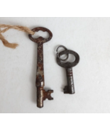 Vintage Set Of 2 Skeleton Keys 2.5&quot; &amp; 1.5&quot; - $6.75 CAD