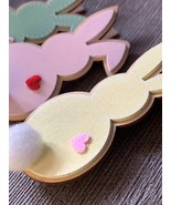 Rabbit Wooden Clip - $321.23 MXN