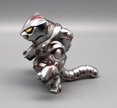Max Toy x Blobpus Silver Mecha Nekoron MK-III w/ micro image 4