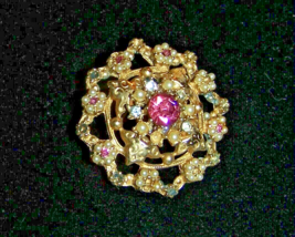 Vintage Round Pink &amp; Faux Pearl Brooch Pin-Lot P 66 - $9.50