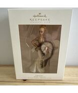 Hallmark 2009 Keepsake Ornament Club Fashion Model Capucine Rare Brand New - $730.58 MXN
