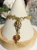 Fall Leaf Beaded Golden Bracelet Green Gold Heart Clasp Charm NEW - £12.61 GBP
