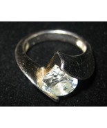 Ring Fashion Womans Silver Tone Size 5.5 Unsigned Unknown Materials - £3.76 GBP