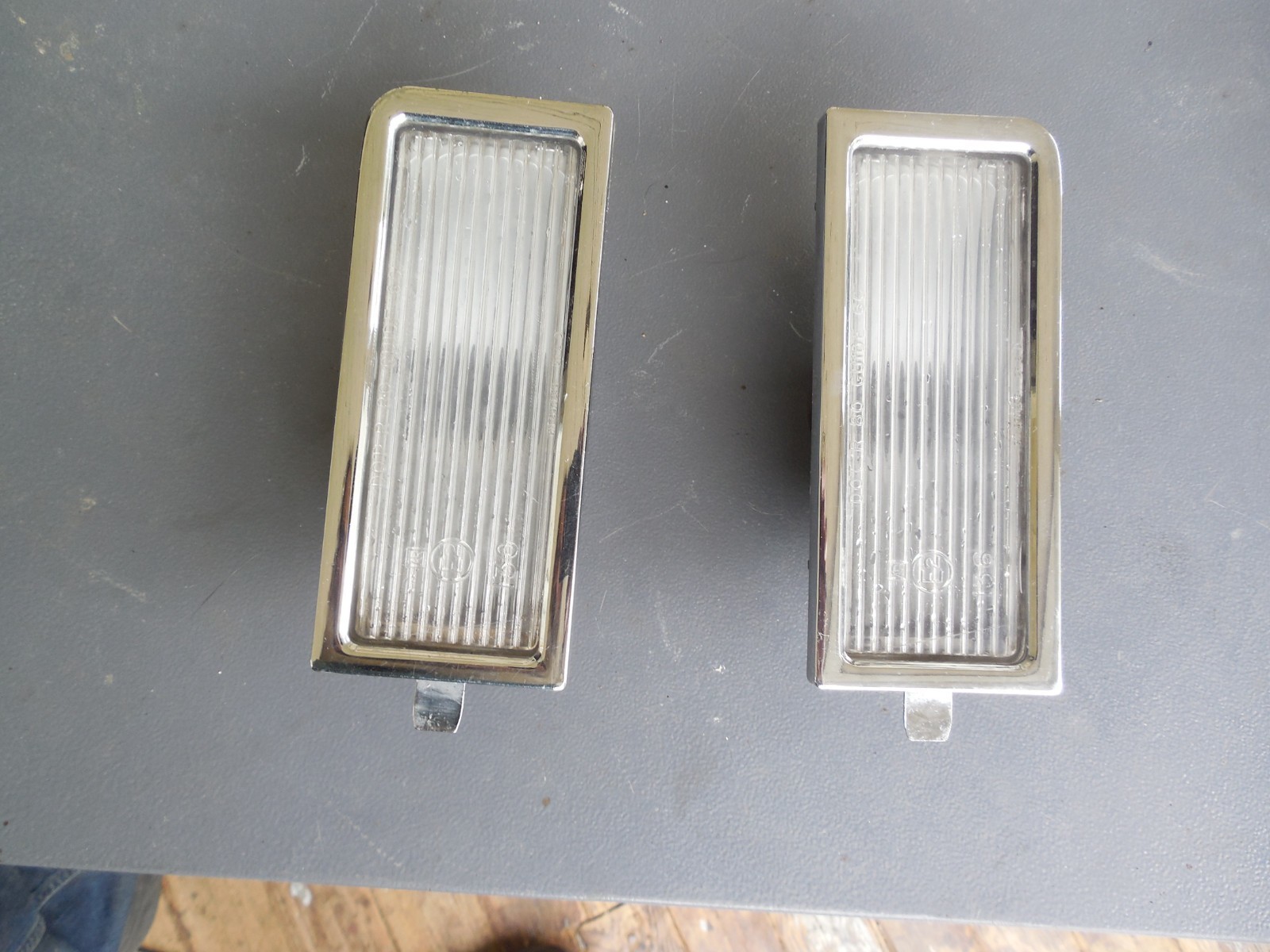 1986 1988 1990 1992 BROUGHAM Used LEFT &amp; RIGHT REVERSE LICENSE LIGHT w B... - $169.28