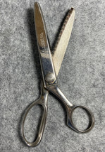 Vintage WISS Model CC7 - 7  1/2  inch Pinking Shears Sewing Fabric Scissors - $15.20