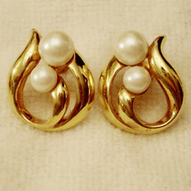 Avon Modern Classic Pierced Earrings Faux Pearl Hypo Allergenic Studs VTG 1990s  - £15.42 GBP