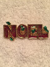 Noel Christmas Brooch  - $95.18 MXN