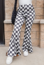 Black Checkerboard High Rise Casual Flared Pants - $281.00 MXN