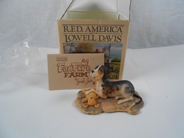 Vintage Lowell Davis Ozark Belle Collectible Figurine Dog Schmid 1984 - £8.87 GBP