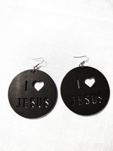 I Love Jesus Cut Out Text Heart Black Wood Round Shape Pair Earrings - £5.58 GBP