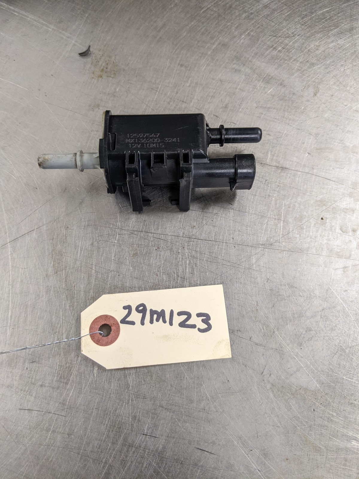 EVAP Purge Valve For 10-13 GMC Sierra 1500  5.3 12597567 - $19.75