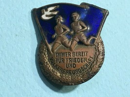 East Germany DDR SPORT PIN BADGE 1950s  PEACE RACE - $17.82