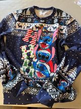 GEPOS Long Sleeve Patterned Holiday Sweater Size S - $225.89 MXN GEPOS Long Sleeve Patterned Holiday Sweater Size S - $225.89 MXN