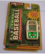 Coleco Electronic Baseball Handheld 2005 Game System Keychain Belt Carib... - $271.09 MXN