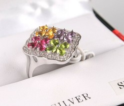 Size 8 Sterling Silver Multi Flower Cubic Zirconia Cluster Ring New w Tags - £43.07 GBP