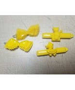 VTG Childrens Hair Barrettes Plastic Metal Colorful Clips Duck Bear Yellow - $13.30 CAD