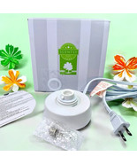 Scentsy White Tabletop Base for Ceramic Nightlight with Bulb - $28.08 CAD