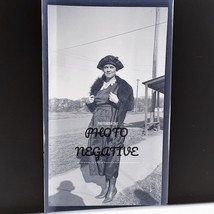 Vintage Photo Negative 1920s Woman With Granny Boots And A Fur Stole - $198.29 MXN
