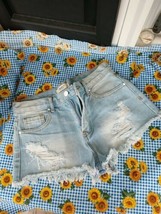 Forever 21 Distressed High Rise Cut Off Jean Shorts Size 25 Light Wash D... - £12.68 GBP