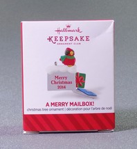 Hallmark 2014 A Merry Mailbox Club Repaint Cardinal Miniature Ornament - £6.30 GBP