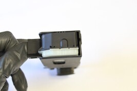 2005-2010 VOLVO S40 V50 FUEL GAS DOOR LID OPENER RELEASE MOTOR J1612 image 8