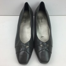 Vintage Ros Hommerson Womens Black Close Toe Slip On Small Wedge Heel Office 8.5 - £19.97 GBP