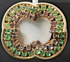 Vintage Gold Tone Purple &amp; GreenRhinestone Round Brooch Pin Jewelry - £18.16 GBP