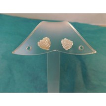 MOP Polished Shell Flower Stud Posts Earrings Sea Shells Fashion Boutiqu... - $16.82