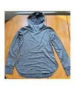 REEBOK Fired Up Gray Hoodie Thumbholes Stretch Activewear Top Shirt, Size M - $265.55 MXN