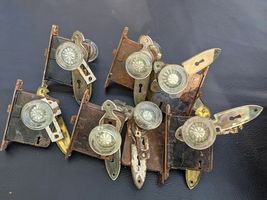 7 Ancien Cristal Porte Poignée Ensembles Matchbox Verrou Victorien Archi... - $415.78