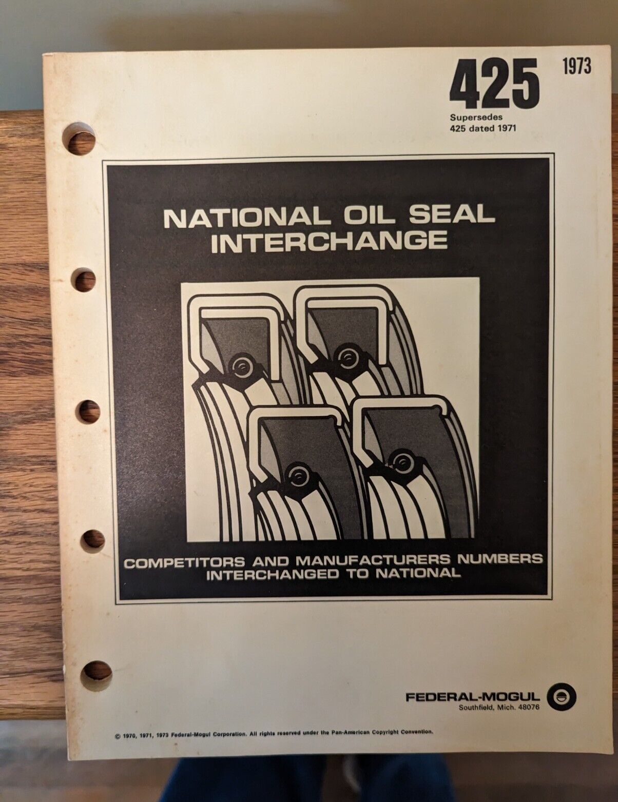 Federal Mogul 425-1973 National Oil Seal Interchange Catalog - $24.14