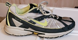 NIKE DART VI WOMEN&#39;S Shoes Sz 9 RUNNING Gray/Green Impact Support. - $28.91