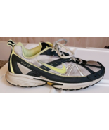 NIKE DART VI WOMEN'S Shoes Sz 9 RUNNING Gray/Green Impact Support. - $533.21 MXN