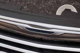 11-16 Chrysler Town & Country Gril Grill Grille Chrome OEM  image 3