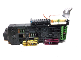 10-11-12-13-14  MERCEDES-BENZ C250/C300/C350/C63/  REAR/FUSE/RELAY BOX - $99.00
