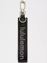 LULULEMON NEVER LOST KEYCHAIN BLACK/WHITE/GOLD NWT FREE USPS SHIP - $1,019.83 MXN