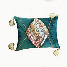 Green Decor, Decorative Pillow, High Quality Green Velvet Pillow, 14x18&quot; - £66.52 GBP