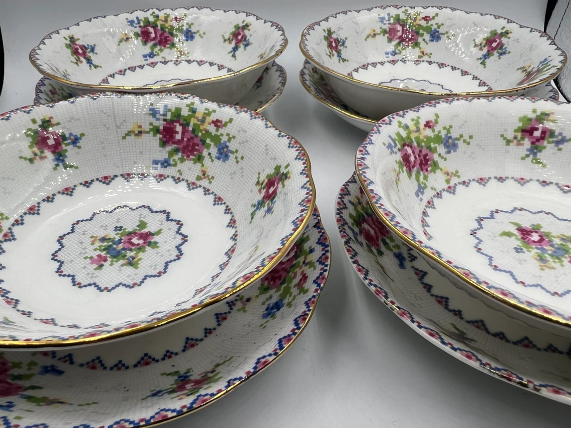 Vintage Royal Albert &quot;Petite Point China&quot; Bone China Set of Four 5.25 in... - £79.60 GBP