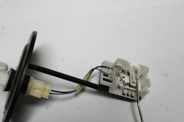 2009 HYUNDAI GENESIS SEDAN FUEL SENDER UNIT J5672 image 6