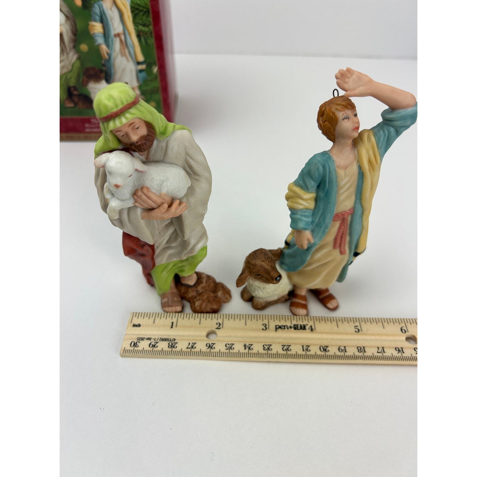 Hallmark Keepsake 2000 The Shepherds Blessed Nativity 2-Piece Set w Box Item image 2