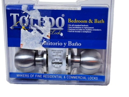Toledo Round Bed/Bath Doorknob Set Locking Silver NEW - £7.79 GBP