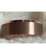 TUNGSTEN CARBIDE MEN&#39;S RING 8MM ROSE GOLD PLATED BEVELED EDGES SZ 8 - £19.51 GBP