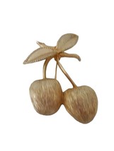 Vintage Gold Tone cherries Fruit Brooch Pin Sarah Coventry Signed - $164.86 MXN