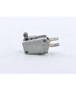 KW3-0Z-B113013L6-F DONG HAI Micro Switch Roller Lever NO/NC 16A 125/250VAC - $8.40 CAD