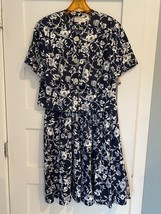 Talbots Sara Campbell 2 Pc Skirt Set Women&#39;s L Petite Blue Floral Short Sleeves - £18.25 GBP