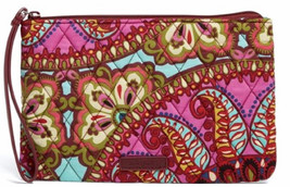 Nwt Vera Bradley &quot;Resort Medallion&quot; Escapade Wristlet With Faux Leather - £17.58 GBP