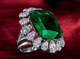 3CTCushion Cut Simulated Emerald Women&#39;s Engagement Ring Gold Plated 925 Silver - £110.78 GBP