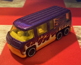 Mattel Hot Wheels GMC Motorhome Purple with Flames Heat - £11.73 GBP