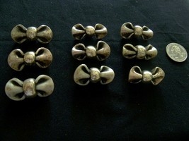 8 Vintage Shaded Beige 1 3/8 ″ X 5/8&quot; Bow Shaped Molded Buttons S #A-9 - $29.78